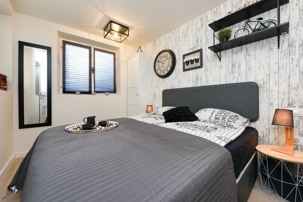 Apartments Santa Lucia Exclusive 扎达尔 外观 照片